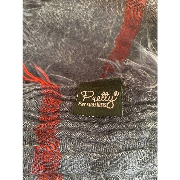 Pretty persuasions Scarf - Picture 3 of 3